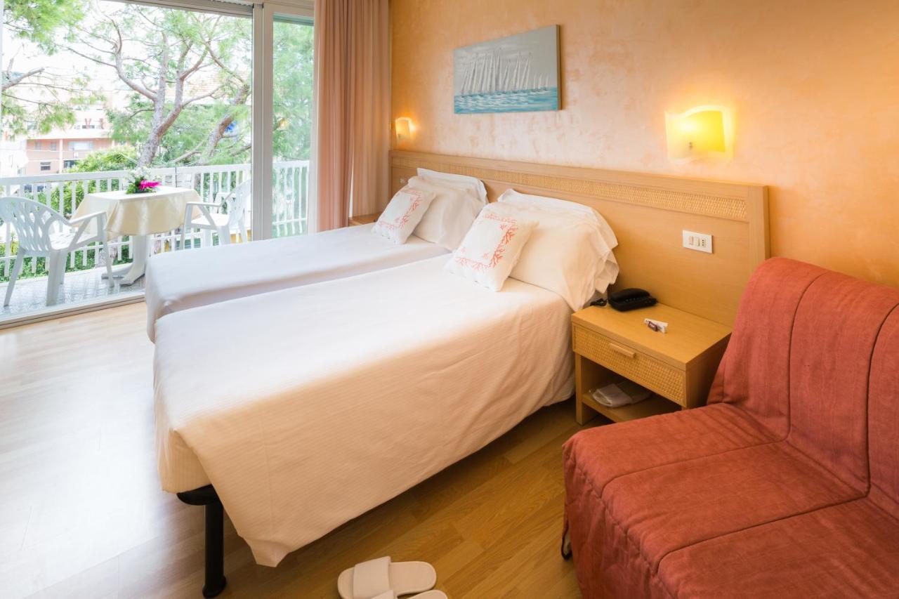 Corallo Wellness Hotel Diano Marina Dış mekan fotoğraf