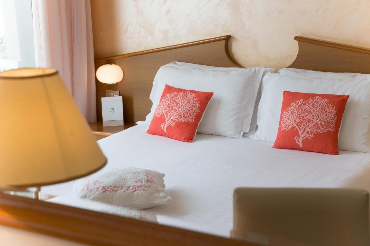 Corallo Wellness Hotel Diano Marina Dış mekan fotoğraf